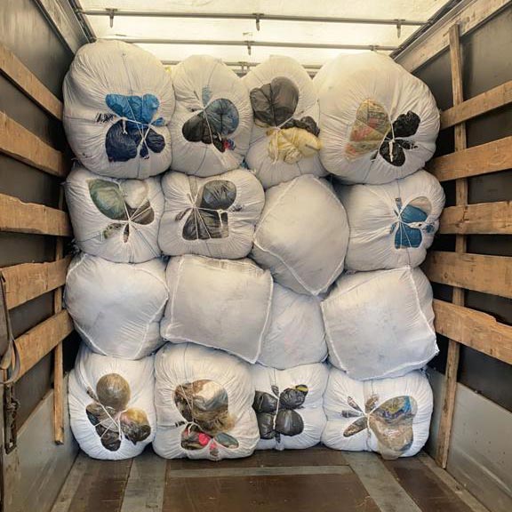 Original used clothing in big bags